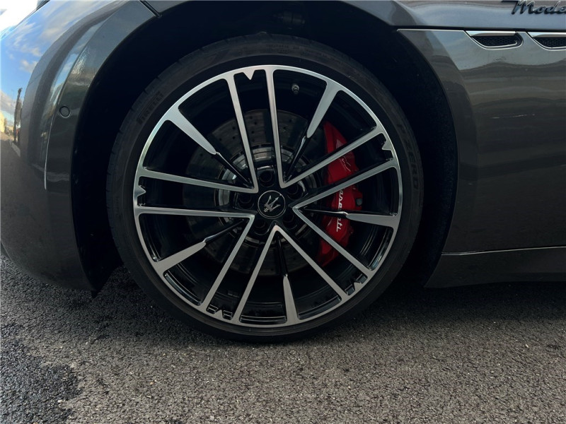 MASERATI GRANTURISMO V6 490 de 2025 avec 8 000 km | Occasion proche Lyon