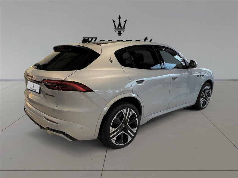 MASERATI GRECALE 410 KW de 2025 avec 4 500 km | Occasion proche Lyon