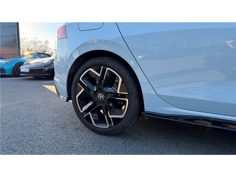 VOLKSWAGEN GOLF 2.0 TDI 150 DSG7 de 2025 avec 8 380 km | Occasion proche Lyon