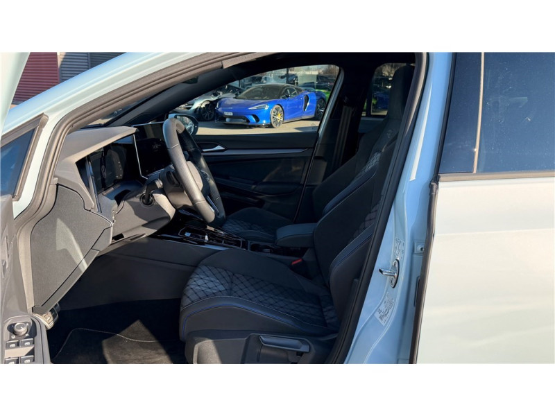 VOLKSWAGEN GOLF 2.0 TDI 150 DSG7 de 2025 avec 8 380 km | Occasion proche Lyon