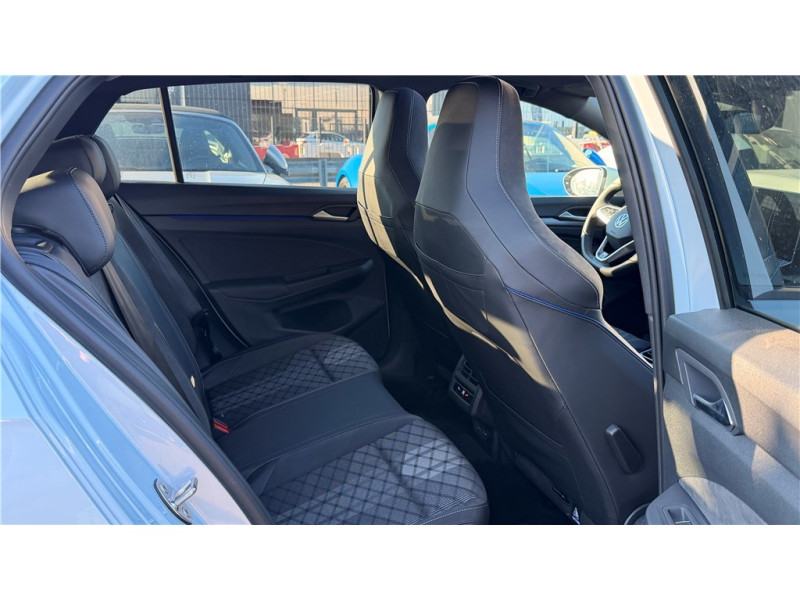 VOLKSWAGEN GOLF 2.0 TDI 150 DSG7 de 2025 avec 8 380 km | Occasion proche Lyon