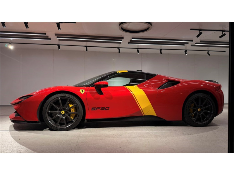 FERRARI SF90 4.0 V8 780 CH PHEV de 2023 avec 30 500 km | Occasion proche Lyon