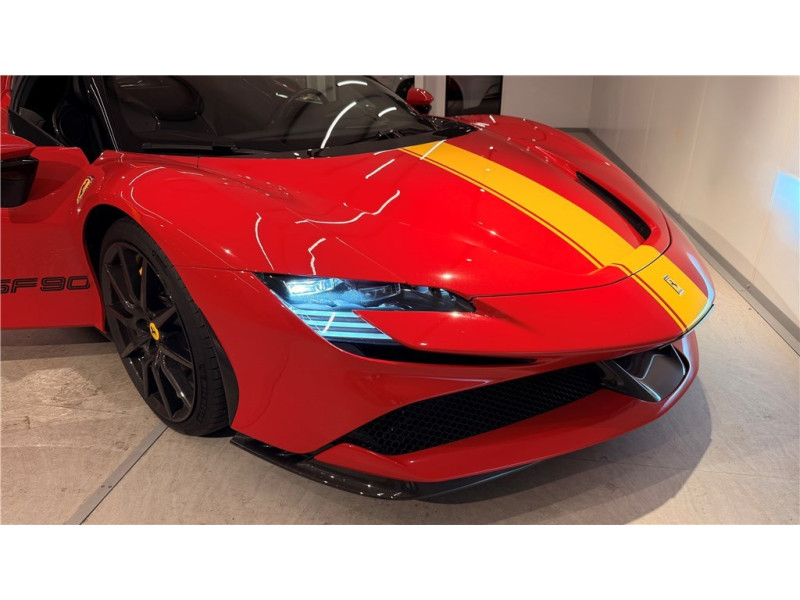 FERRARI SF90 4.0 V8 780 CH PHEV de 2023 avec 30 500 km | Occasion proche Lyon