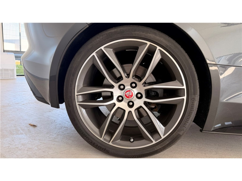 JAGUAR F-TYPE V6 3L ESSENCE SURALIMENTE 340 CH BVA8 de 2017 avec 74 000 km | Occasion proche Lyon