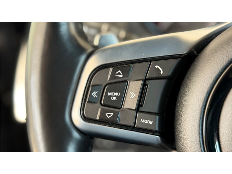 JAGUAR F-TYPE V6 3L ESSENCE SURALIMENTE 340 CH BVA8 de 2017 avec 74 000 km | Occasion proche Lyon