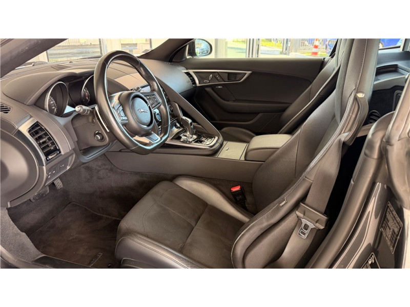 JAGUAR F-TYPE V6 3L ESSENCE SURALIMENTE 340 CH BVA8 de 2017 avec 74 000 km | Occasion proche Lyon
