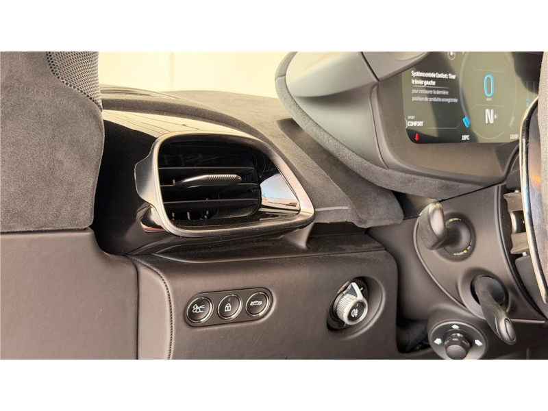 MCLAREN MCLAREN ARTURA V6 3.0 680CH de 2023 avec 10 050 km | Occasion proche Lyon