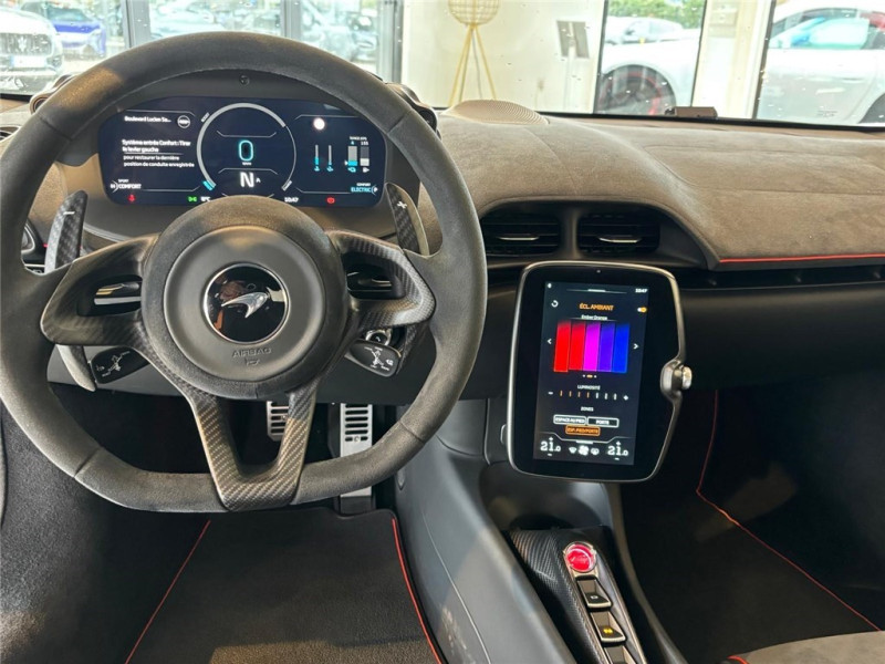 MCLAREN MCLAREN ARTURA V6 3.0 680CH de 2024 avec 7 000 km | Occasion proche Lyon
