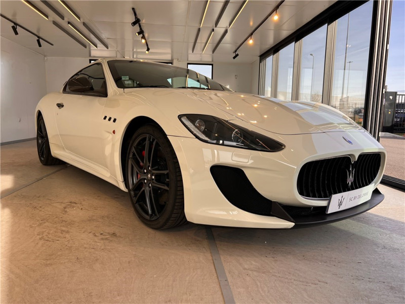MASERATI GRANTURISMO 4.7 V8 460 de 2013 avec 25 000 km | Occasion proche Lyon