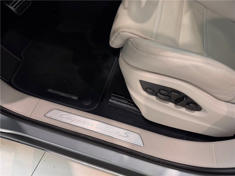 PORSCHE CAYENNE E-HYBRID 4.0 V8 680 CH TIPTRONIC BVA de 2022 avec 40 800 km | Occasion proche Lyon