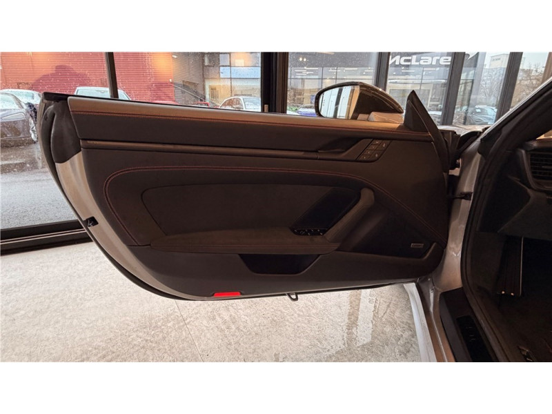 PORSCHE 911 CARRERA 4 CABRIOLET 3.0I 480 PDK de 2022 avec 14 160 km | Occasion proche Lyon