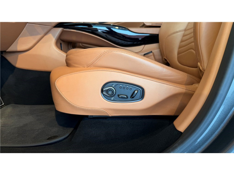 ASTON MARTIN DBX 4.0 BITURBO V8 de 2021 avec 39 800 km | Occasion proche Lyon
