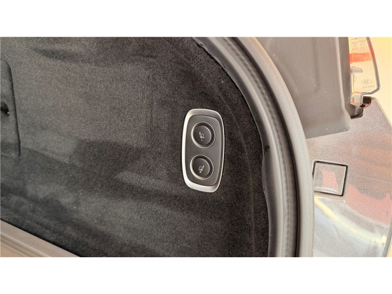 ASTON MARTIN DBX 4.0 BITURBO V8 de 2021 avec 39 800 km | Occasion proche Lyon