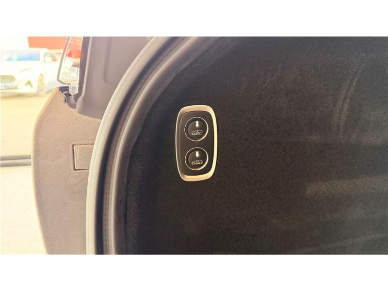 ASTON MARTIN DBX 4.0 BITURBO V8 de 2021 avec 39 800 km | Occasion proche Lyon