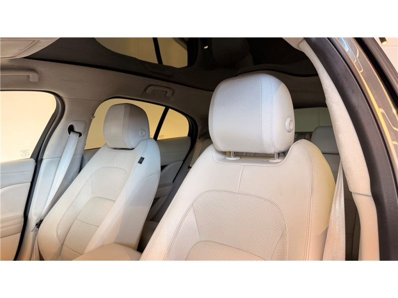 JAGUAR I-PACE AWD 90KWH de 2019 avec 69 900 km | Occasion proche Lyon