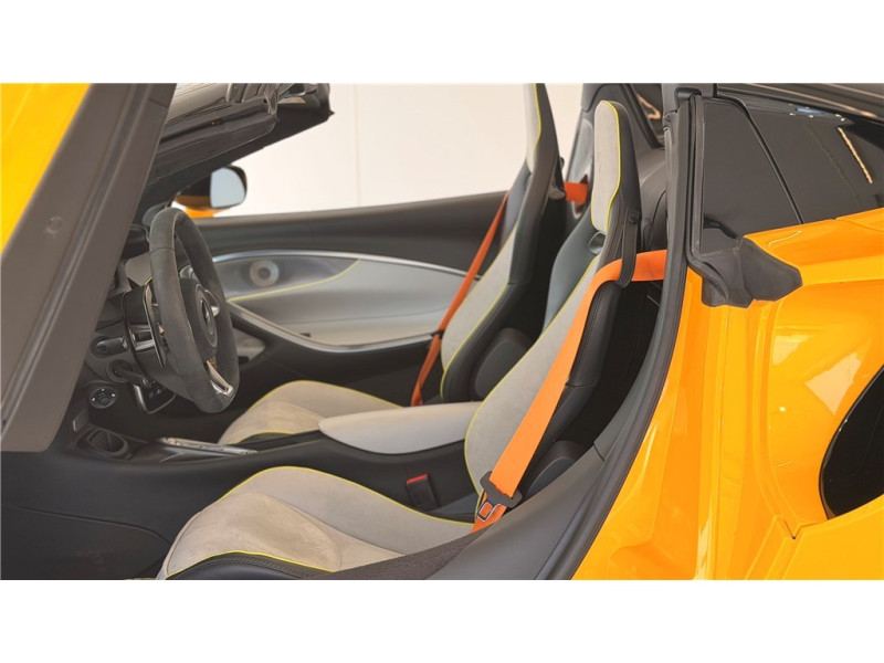 MCLAREN MCLAREN ARTURA V6 3.0 700CH de 2024 avec 11 630 km | Occasion proche Lyon