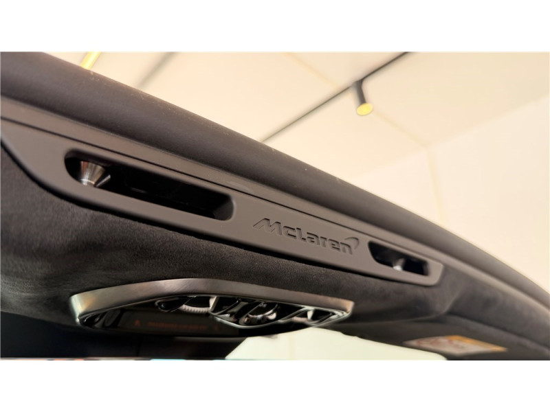 MCLAREN MCLAREN ARTURA V6 3.0 700CH de 2024 avec 11 630 km | Occasion proche Lyon