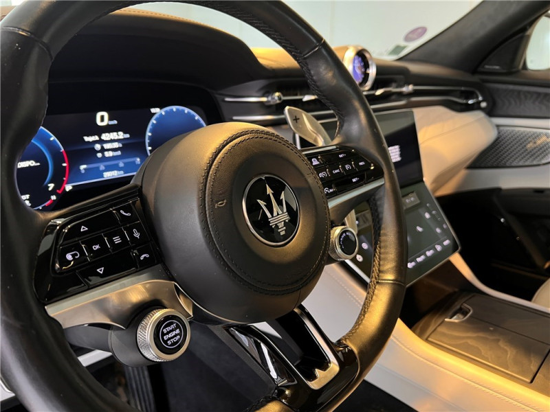 MASERATI GRECALE L4 300 CH HYBRIDE de 2022 avec 29 800 km | Occasion proche Lyon