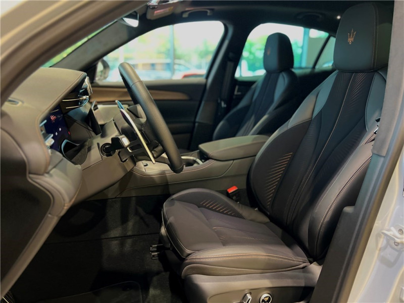 MASERATI GRECALE 410 KW de 2025 avec 10 500 km | Occasion proche Lyon