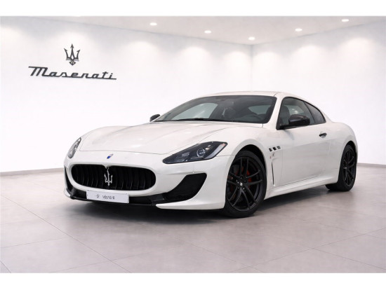MASERATI GRANTURISMO 4.7 V8 460 de 2013 avec 25 000 km | Occasion proche Lyon