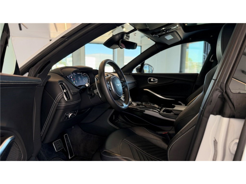 ASTON MARTIN DBX 4.0 BITURBO V8 de 2023 avec 38 000 km | Occasion proche Lyon