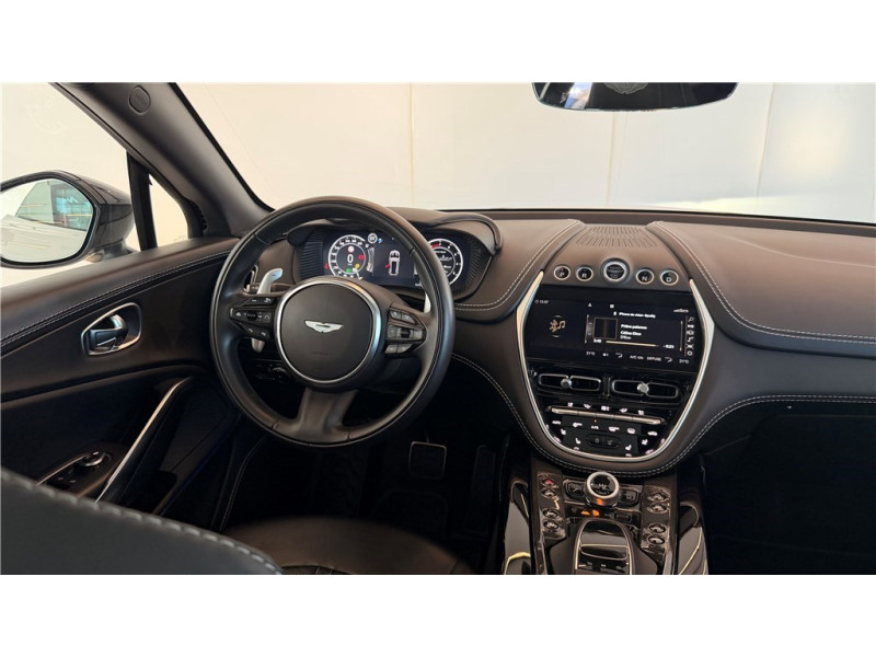 ASTON MARTIN DBX 4.0 BITURBO V8 de 2023 avec 38 000 km | Occasion proche Lyon