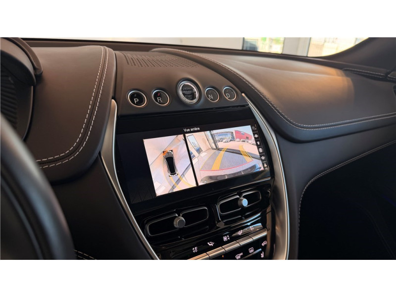 ASTON MARTIN DBX 4.0 BITURBO V8 de 2023 avec 38 000 km | Occasion proche Lyon