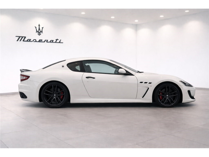 MASERATI GRANTURISMO 4.7 V8 460 de 2013 avec 25 000 km | Occasion proche Lyon