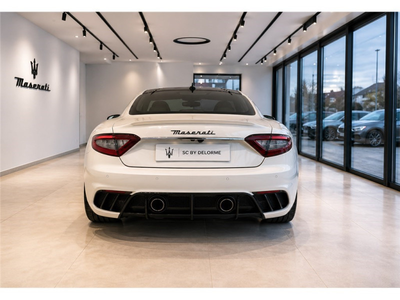 MASERATI GRANTURISMO 4.7 V8 460 de 2013 avec 25 000 km | Occasion proche Lyon