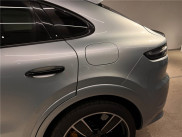 PORSCHE CAYENNE E-HYBRID 4.0 V8 680 CH TIPTRONIC BVA de 2020 avec 90 123 km | Occasion proche Lyon
