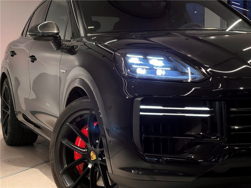 PORSCHE CAYENNE E-HYBRID 4.0 V8 739 CH de 2024 avec 36 050 km | Occasion proche Lyon