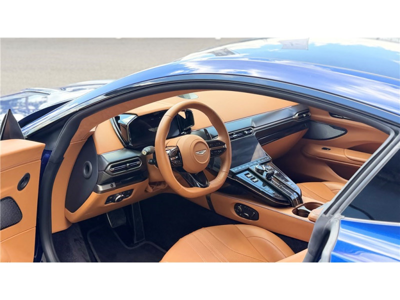 ASTON MARTIN DIVERS VANTAGE V8 COUPE de 2024 avec 17 978 km | Occasion proche Lyon