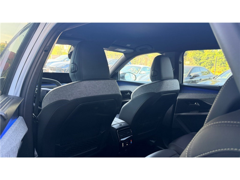 PEUGEOT 5008 HYBRID 145 E-DCS6 de 2025 avec 12 000 km | Occasion proche Lyon