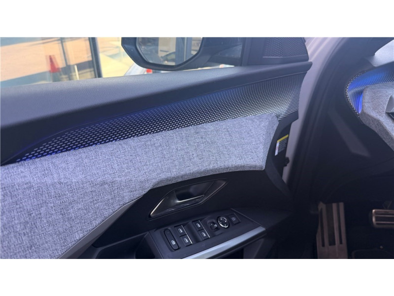 PEUGEOT 5008 HYBRID 145 E-DCS6 de 2025 avec 12 000 km | Occasion proche Lyon