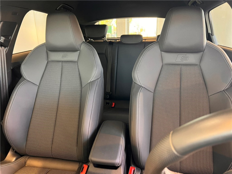 AUDI A3/S3 45 TFSIE 245 S TRONIC 6 de 2024 avec 7 000 km | Occasion proche Lyon