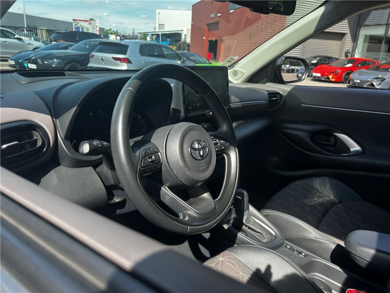 TOYOTA YARIS HYBRIDE 116H 2WD de 2022 avec 137 000 km | Occasion proche Lyon