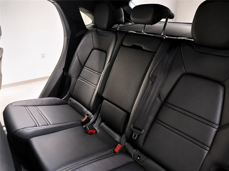 PORSCHE CAYENNE E-HYBRID 3.0 V6 462 CH TIPTRONIC BVA de 2021 avec 79 000 km | Occasion proche Lyon