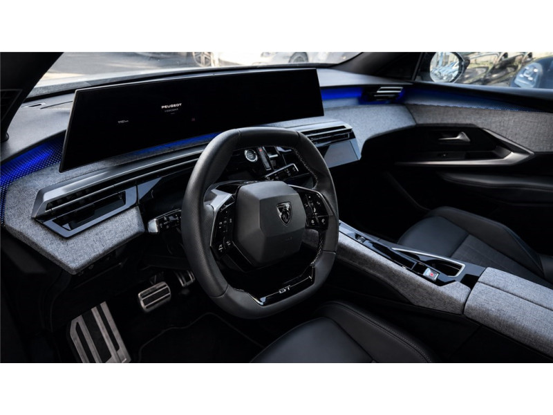 PEUGEOT 5008 HYBRID 145 E-DCS6 de 2025 avec 12 000 km | Occasion proche Lyon