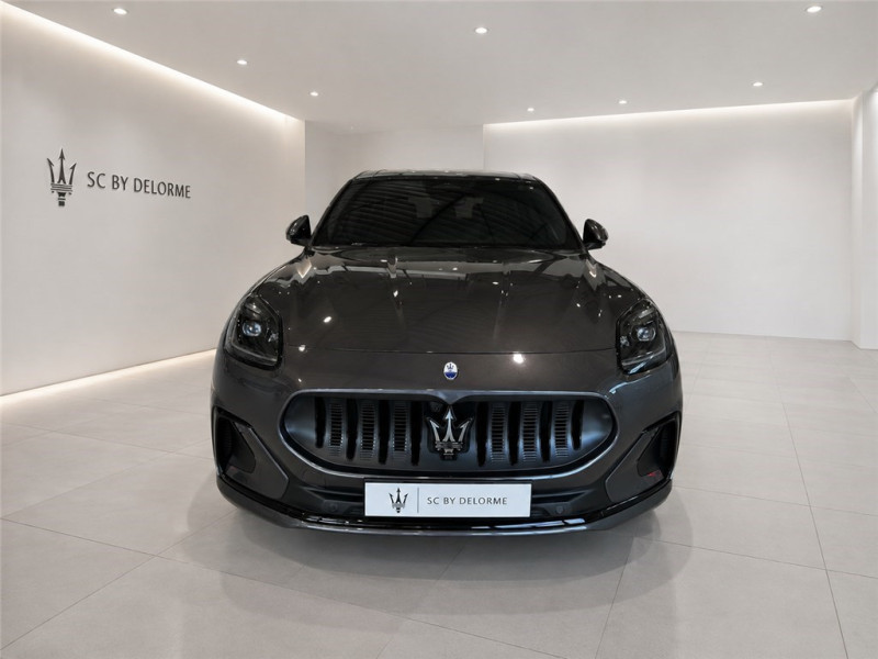 MASERATI GRECALE ELECTRIQUE 410 KW de  avec 8 km | Neuf proche Lyon