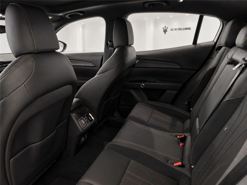 MASERATI GRECALE ELECTRIQUE 410 KW de  avec 8 km | Neuf proche Lyon