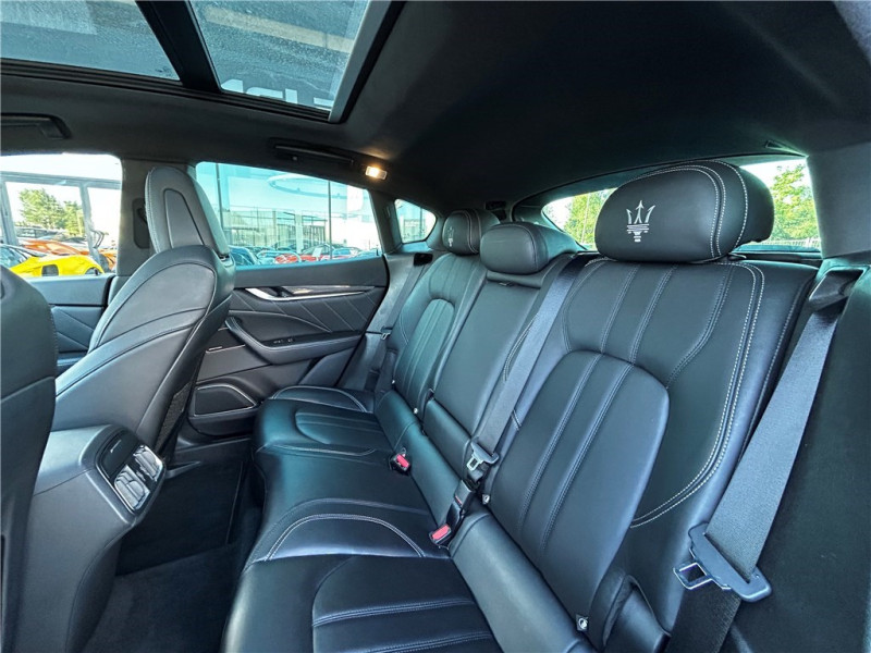 MASERATI LEVANTE L4 330 CH HYBRID de 2021 avec 108 900 km | Occasion proche Lyon