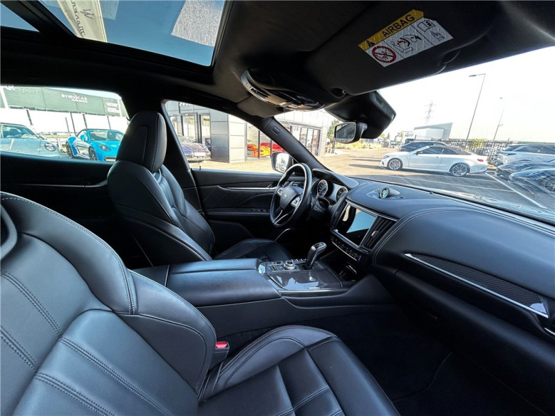 MASERATI LEVANTE L4 330 CH HYBRID de 2021 avec 108 900 km | Occasion proche Lyon