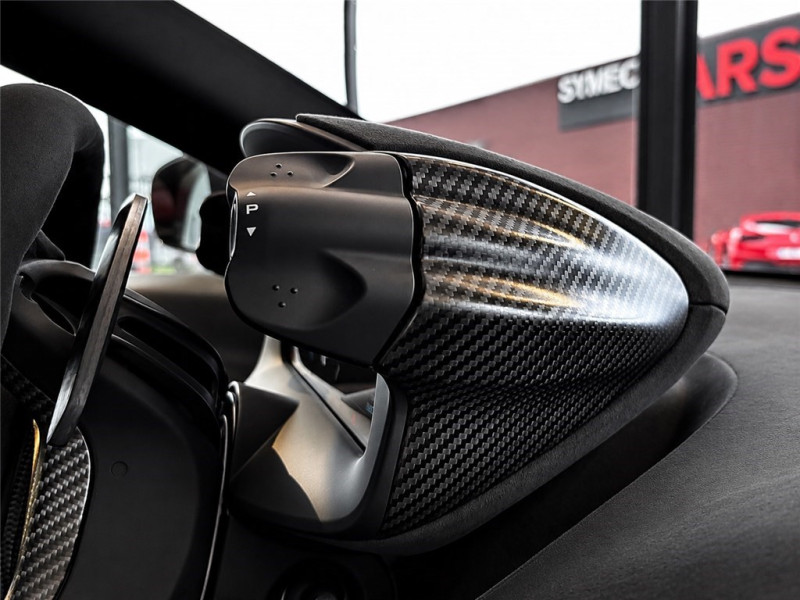 MCLAREN MCLAREN ARTURA SPIDER V6 3.0 700CH de 2024 avec 5 500 km | Occasion proche Lyon
