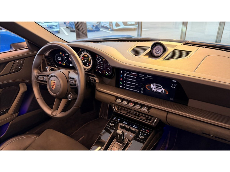 PORSCHE 911 CARRERA CABRIOLET 992 CARRERA 4 CABRIOLET 3.0I 480 PDK de 2022 avec 29 000 km | Occasion proche Lyon