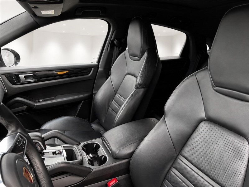 PORSCHE DIVERS CAYENNE E-HYBRID de 2021 avec 111 123 km | Occasion proche Lyon