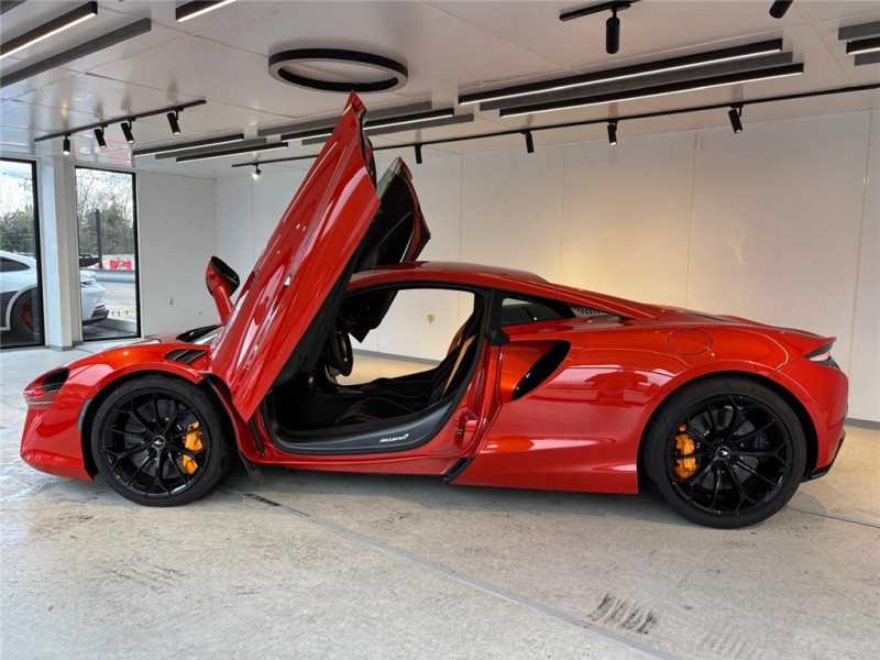 MCLAREN MCLAREN ARTURA V6 3.0 680CH de 2024 avec 7 500 km | Occasion proche Lyon