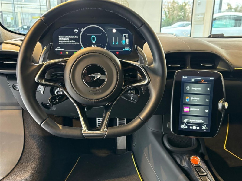 MCLAREN MCLAREN ARTURA V6 3.0 680CH de 2024 avec 7 800 km | Occasion proche Lyon