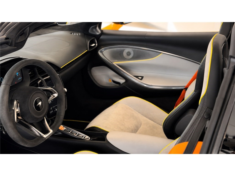 MCLAREN MCLAREN ARTURA V6 3.0 700CH de 2024 avec 14 500 km | Occasion proche Lyon