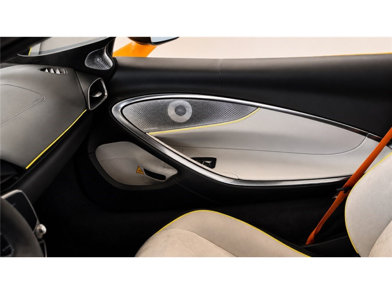 MCLAREN MCLAREN ARTURA V6 3.0 700CH de 2024 avec 14 500 km | Occasion proche Lyon