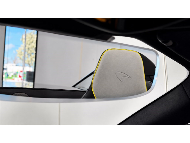 MCLAREN MCLAREN ARTURA V6 3.0 700CH de 2024 avec 14 500 km | Occasion proche Lyon